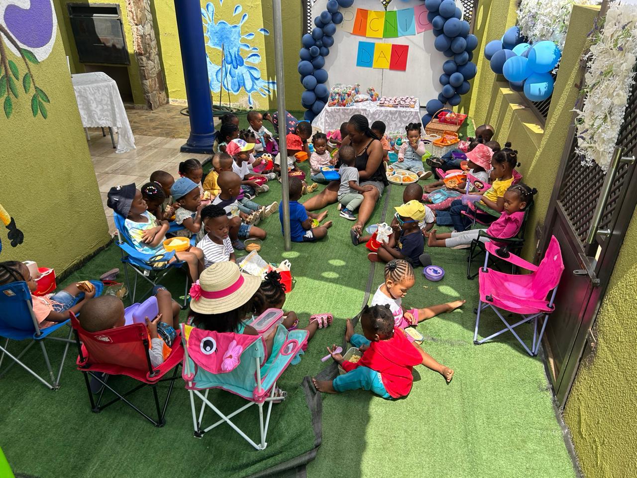 Bright Minds Gallery